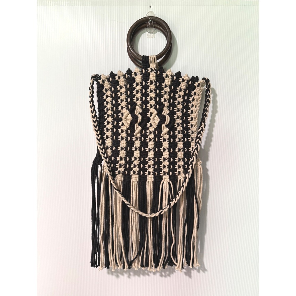 NWOT Fifth & Luxe Macrame Fringe Shoulder Bag Black Ivory Boho Wooden Ring Tote